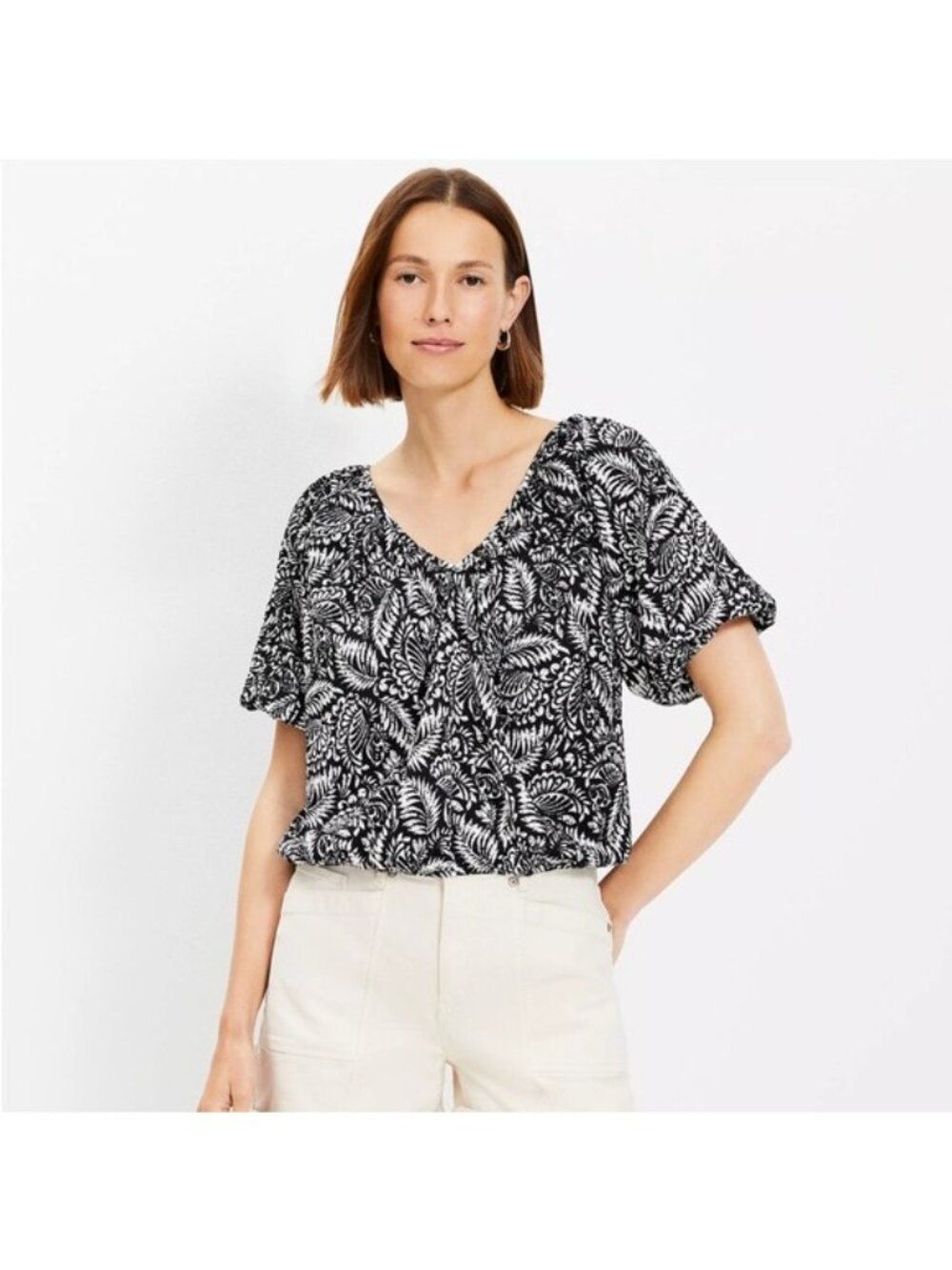 New LOFT Womens Top Palm Crinkle Bubble Hem Blouse Black White Size Medium
